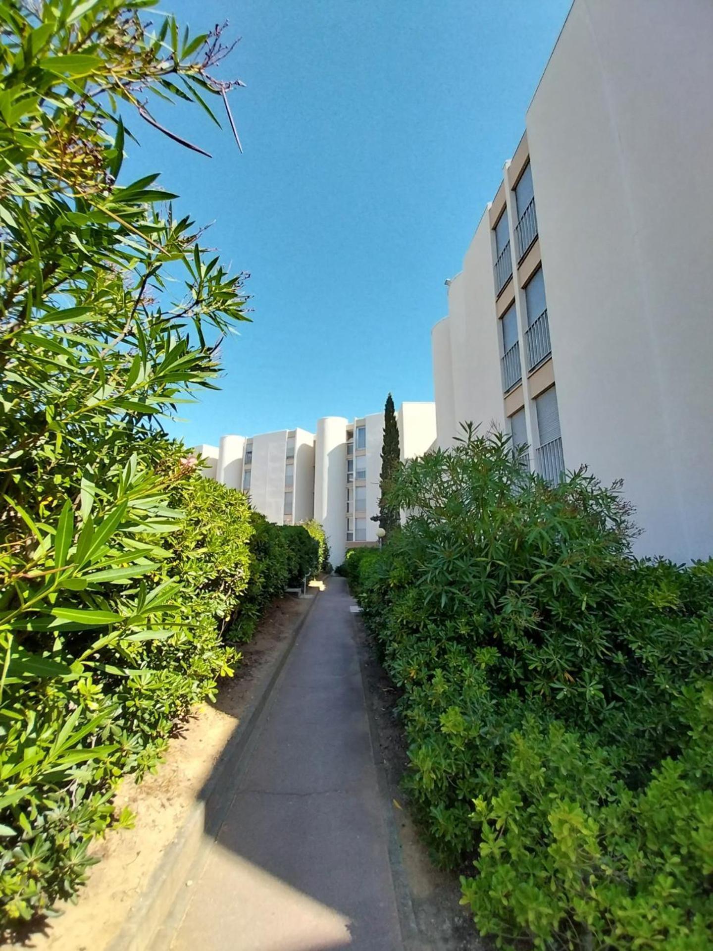 Front De Mer 2 Chambres Parking Quartier Corniche แซ็ต ภายนอก รูปภาพ